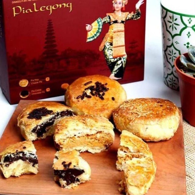 Pia Legong 5