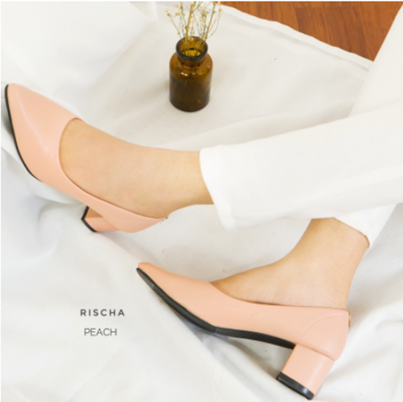 Rischa Pantople 3