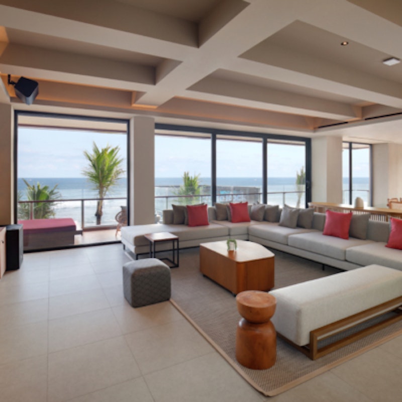 White Rock Beach Club 5