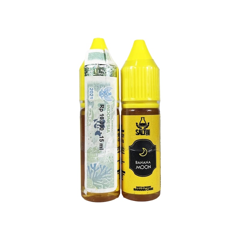 LAB51 Liquid Banana Moon Soft & Creamy Banana Cake 1
