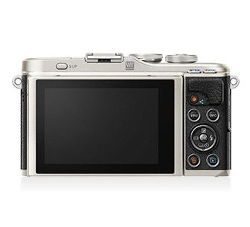 PEN E-PL9 5