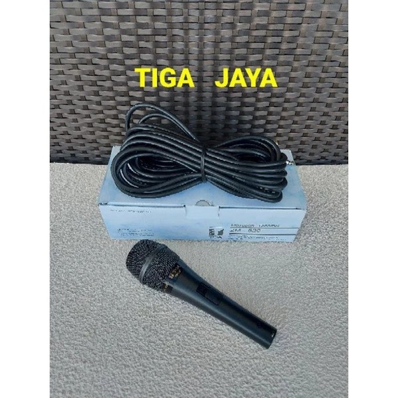 TOA Dynamic Microphone 2