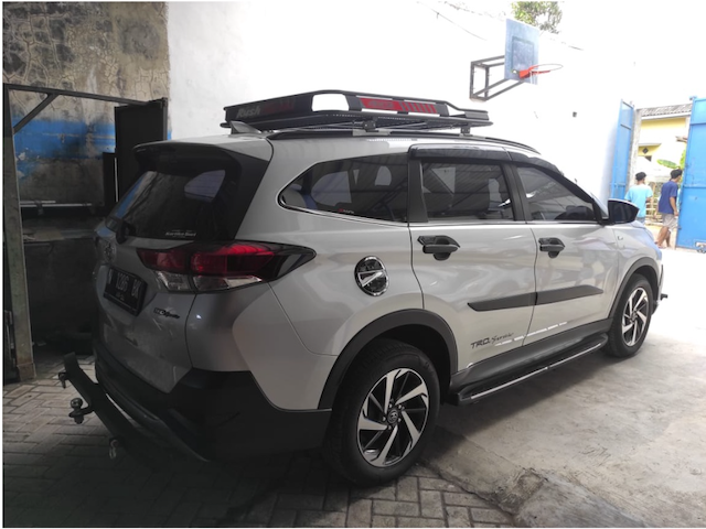  Roofrack Model Offroad Adventure