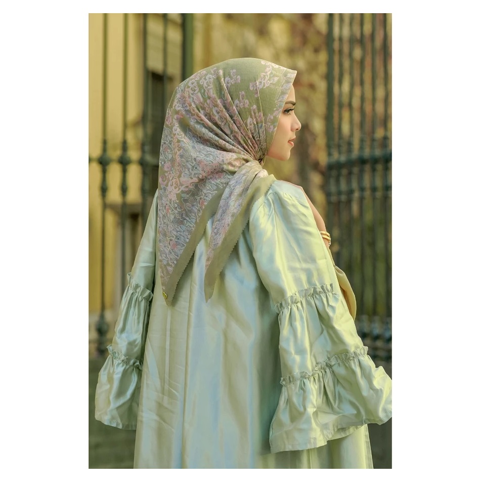 Alia Kreasi Mandiri Internasional Buttonscarves The Granada Square