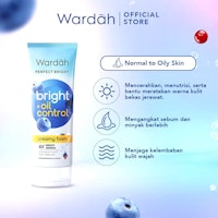 Perfect Bright Creamy Foam Bright + Oil Control 3