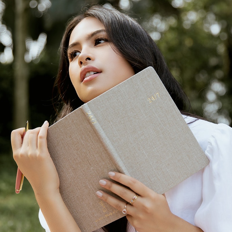 Aeris Beauté x Maudy Ayunda Dreamkeeper Guided Planner 5