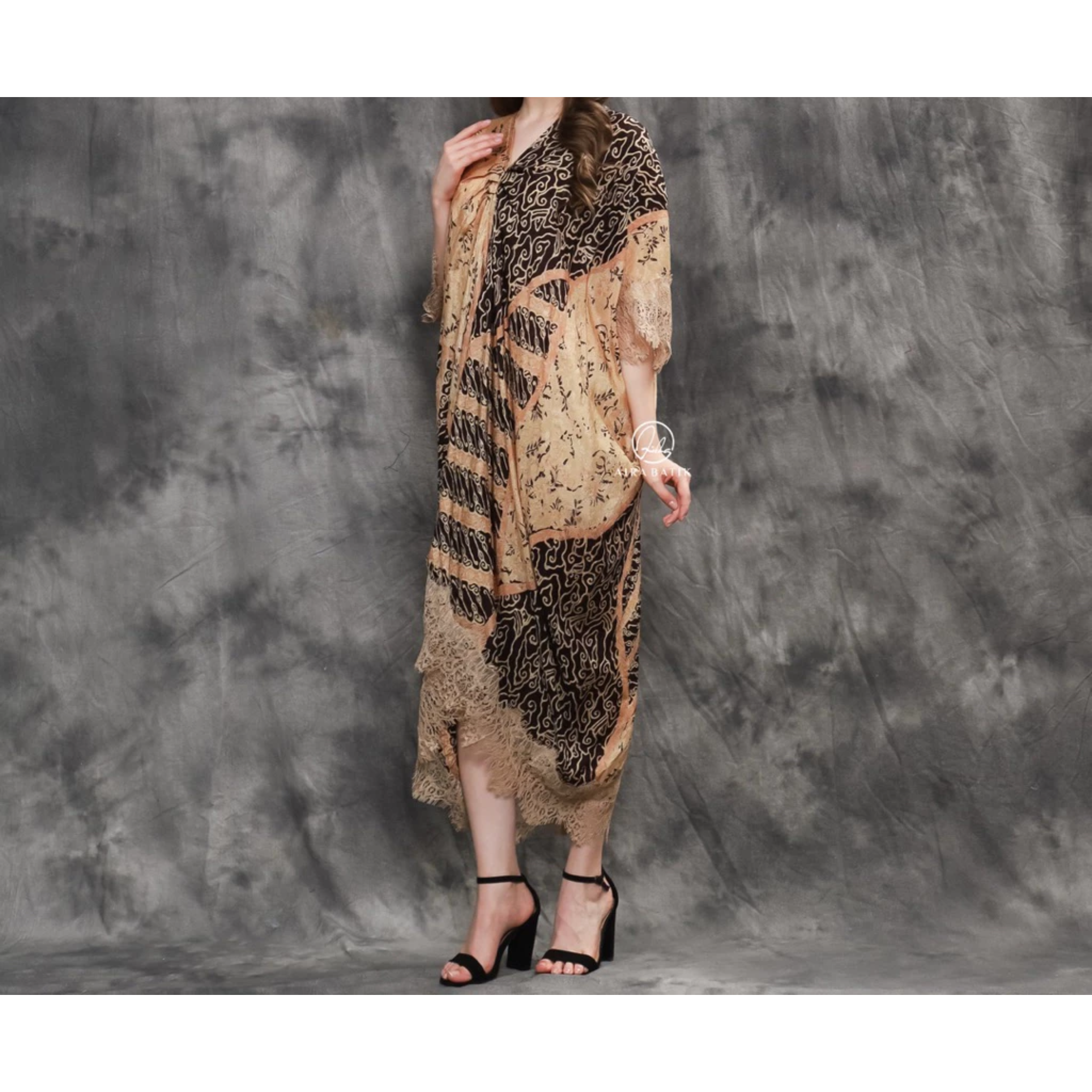 Aira Batik Kamelia Kaftan Dress