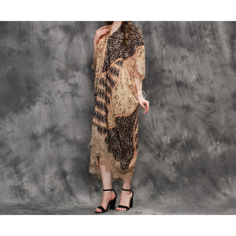 Aira Batik Kamelia Kaftan Dress 5