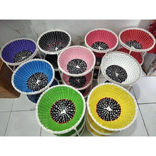  Rak Bawang Besi Rotan Sintetis