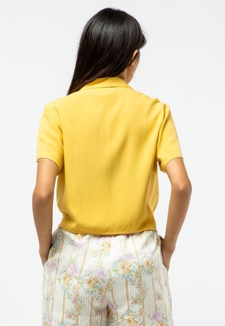 Short Sleeve Blouse with Front Tie 2