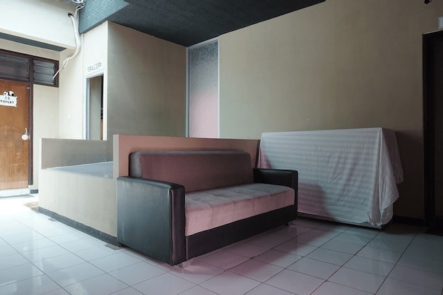 RedDoorz Hostel @ Borobudur Street 2