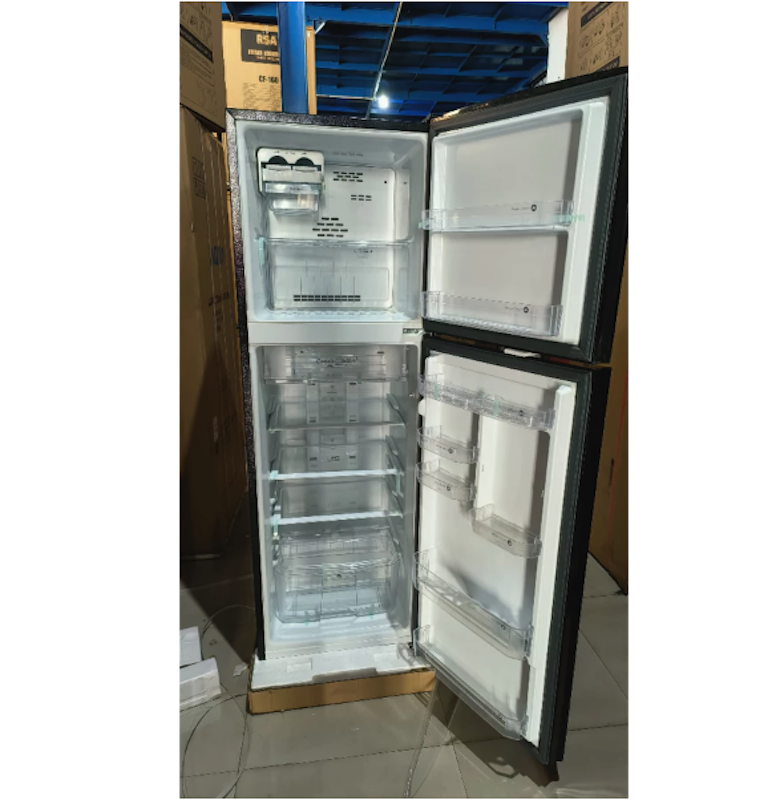 Lemari Es 2 Pintu 3