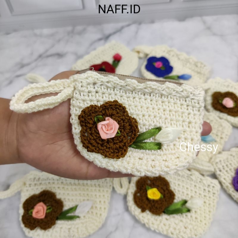 Chessy Mini Wallet Rajut Handmade