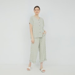 Reta Baju Ibu Hamil Dan Menyusui