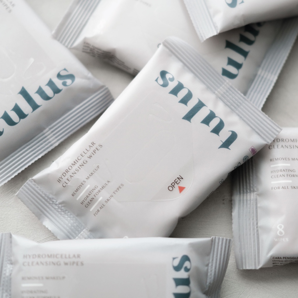 Freshening Indonesia Tulus Hydromicellar Cleansing Wipes