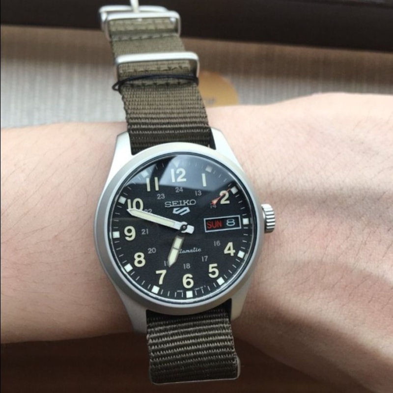 SEIKO 5 Sports Field Series 5
