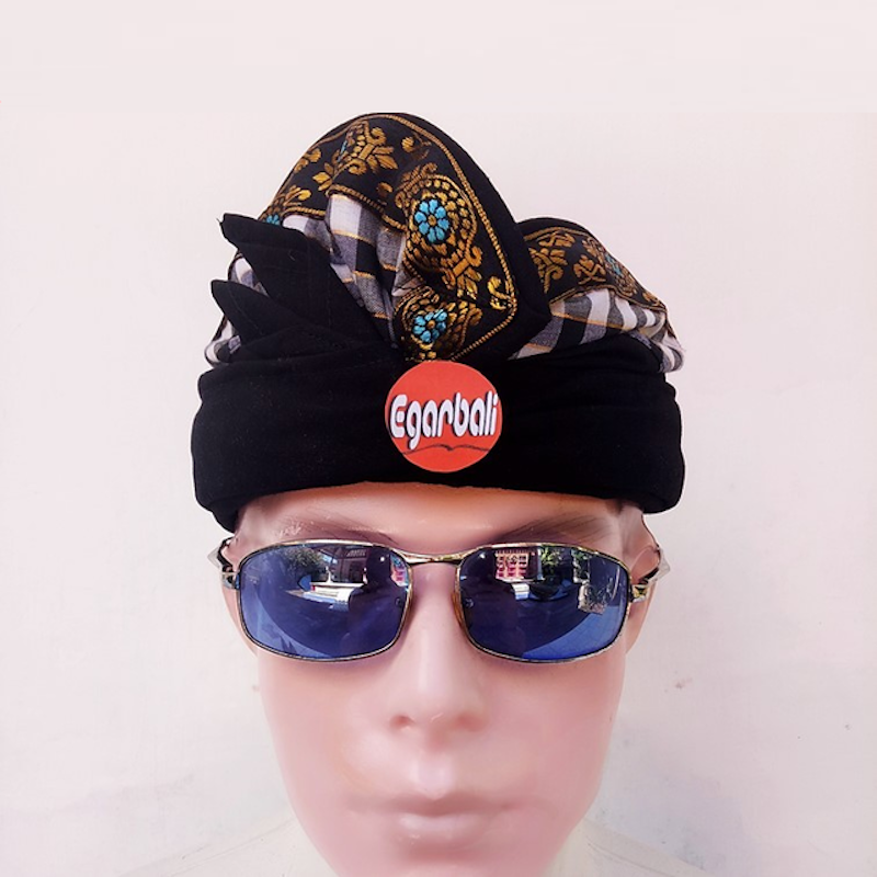 Udeng Bali Hitam Pecalang 1