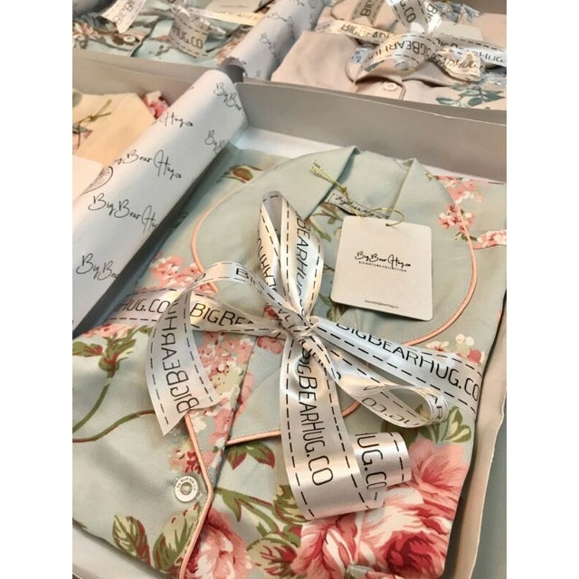 BigBearHug.co Santorini Flower Pajamas Set 