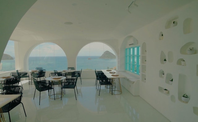 Loccal Collection Hotel 4
