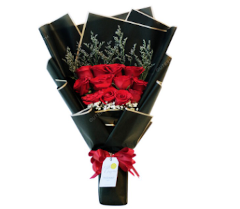 Classic Midnight Hand Bouquet - Fiery Red 1