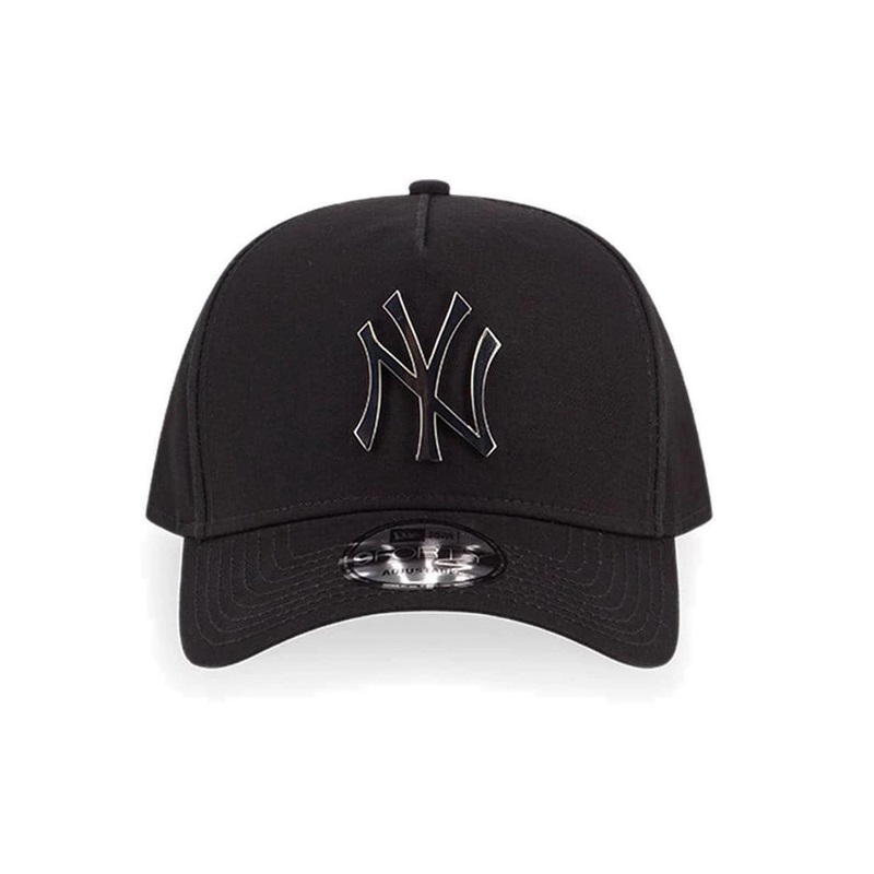 New Era 9Forty A-Frame MLB Metal Badge Silver New York Yankees Men's Cap
