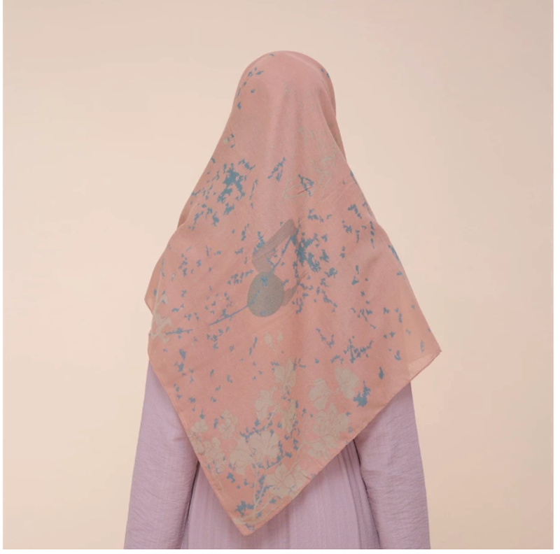 ZM Zaskia Mecca Paola Coral Scarf 3