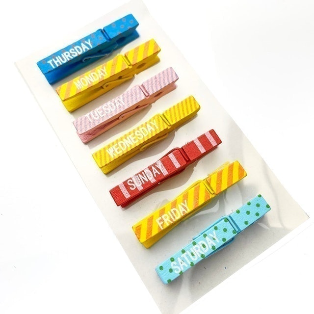 Scoop Wooden Clip Monday Set  53470801