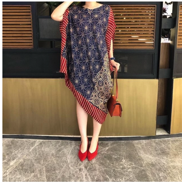  Laus Boutique Rayya Dress Batik