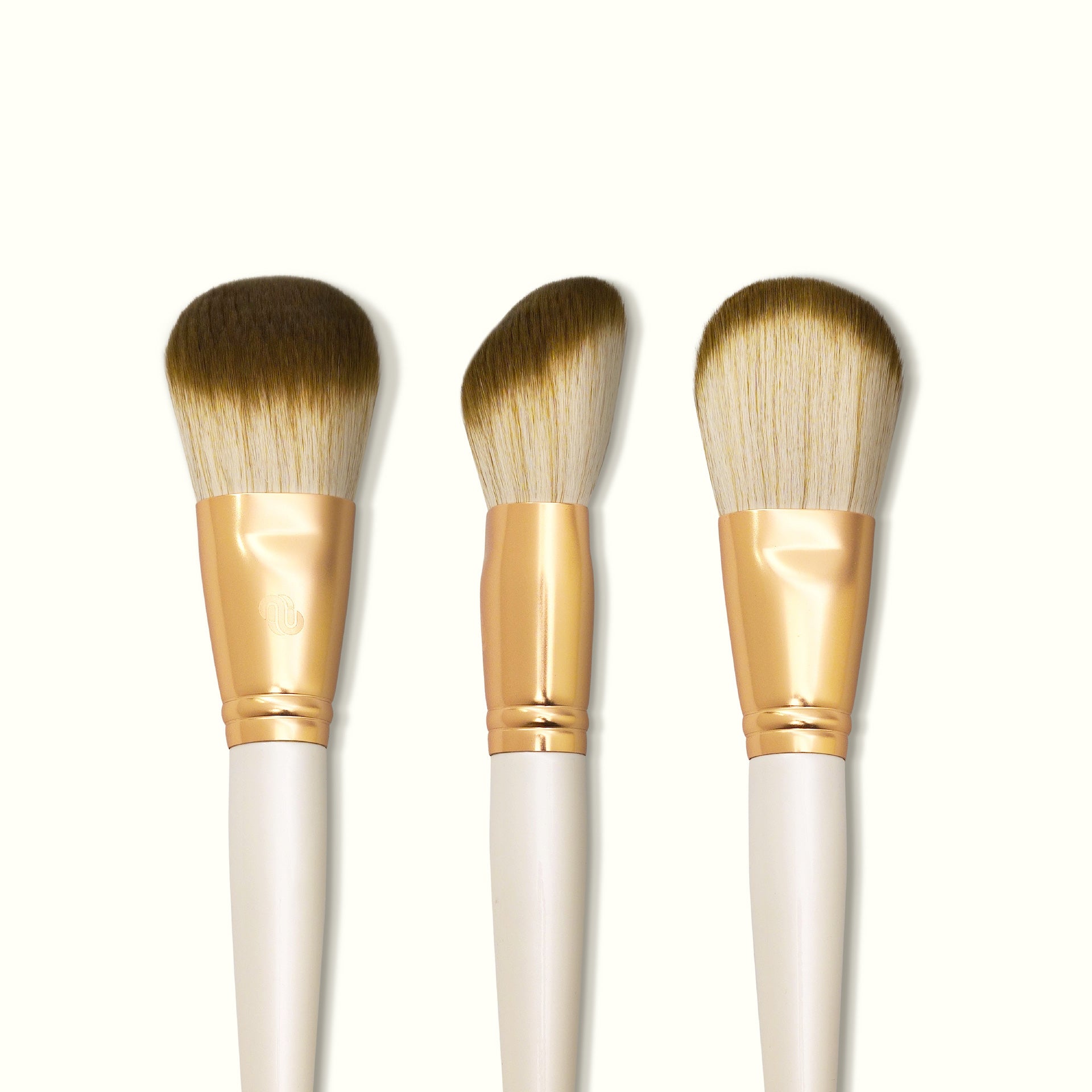 10 Rekomendasi Powder Brush Terbaik  [Ditinjau MUA] 5