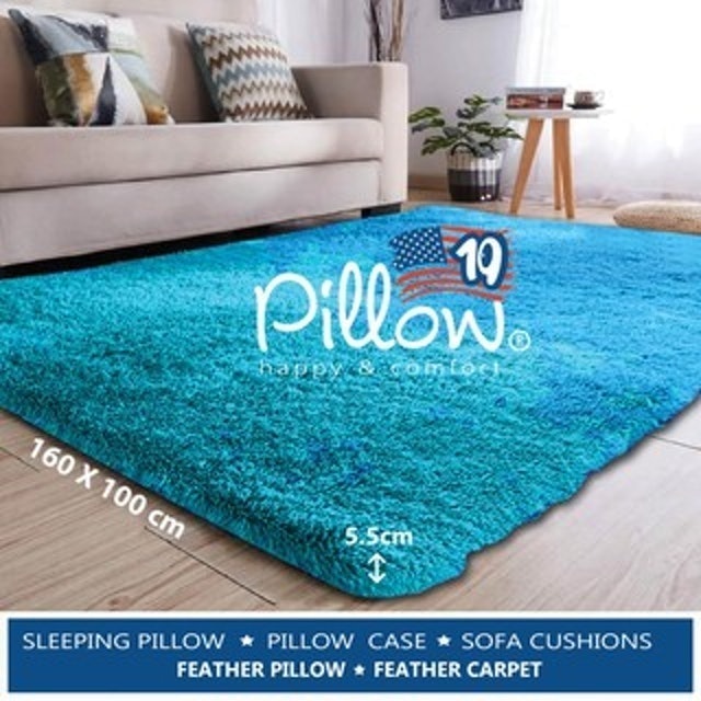 109 Pillow Karpet Bulu isi Spon Busa