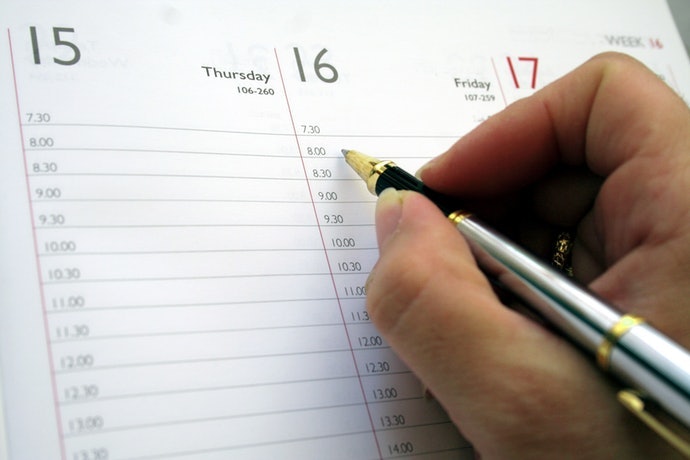 Periksa format yang mudah digunakan untuk mengatur jadwal