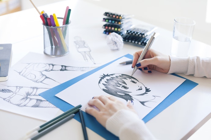 Gunakan drawing pen tipis, seperti 0,1 mm atau 0,2 mm, untuk hasil arsiran yang tipis