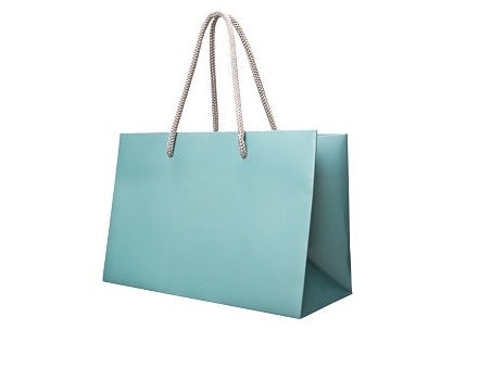 Bila Anda ingin hadiah tampak elegan sekaligus minimalis, cari paper bag polos