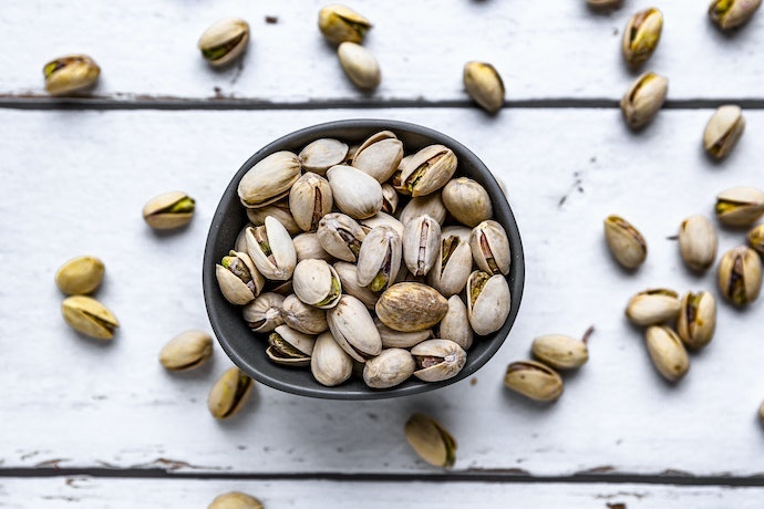 Mau yang gurih dan nikmat? Cobalah kacang pistachio asin