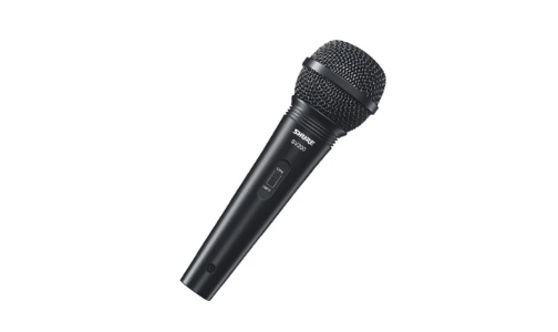 Jika Anda mencari mic karaoke kabel berkualitas, utamakan mic dari Shure, Audio-Technica, atau Samson