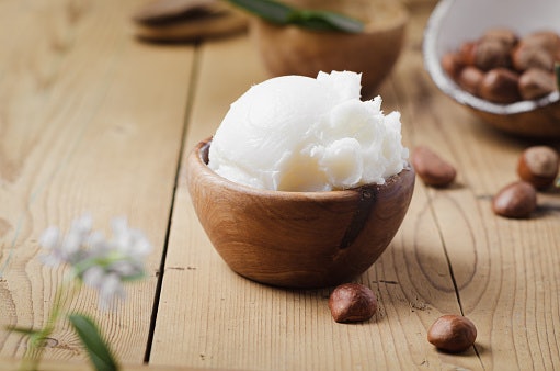 Untuk jenis kulit yang sangat kering, gunakan varian Shea, Olive, Coconut, dan Argan