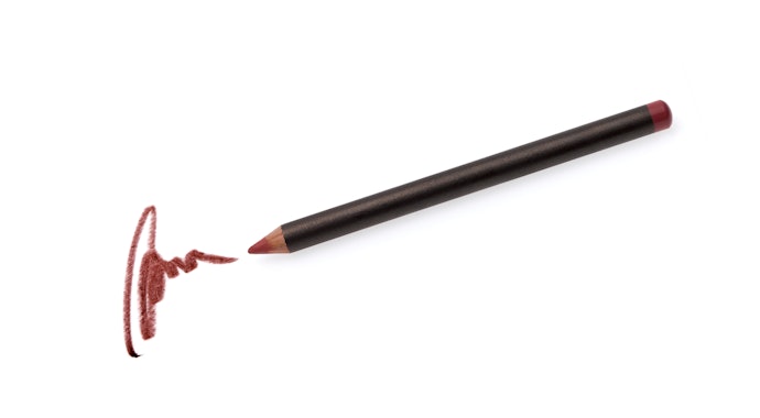 Jika Anda menyukai riasan natural, pilih eyeliner pensil warna cokelat untuk memberi kesan alami