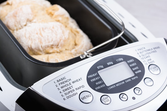 Periksa fitur-fitur dalam bread maker