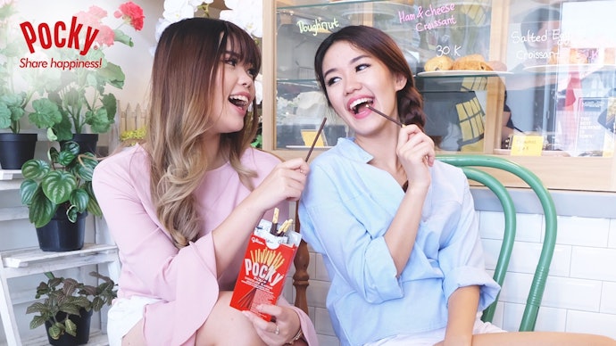 Pilih Pocky yang berukuran mini jika Anda ingin ekonomis atau family pack untuk Anda yang mau sharing