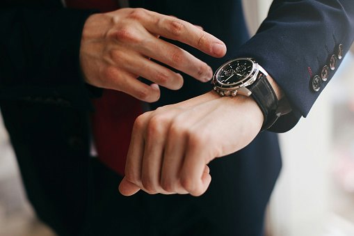 Sesuaikan dengan bentuk pergelangan tangan