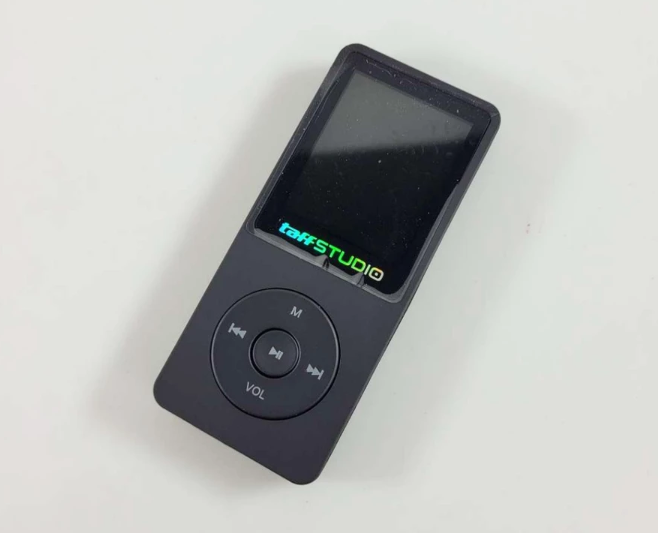 Cek fitur tambahan yang menunjang penggunaan MP3 player, misalnya OS Android dan e-book reader
