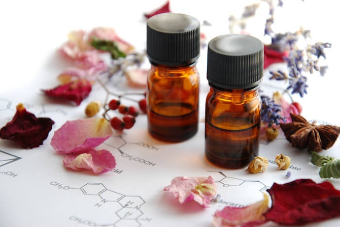 Ketahui perbedaan essential oil dengan carrier oil