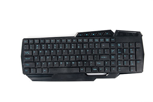 Untuk kenyamanan dan efisiensi, Anda bisa mempertimbangkan full size keyboard dengan numpad