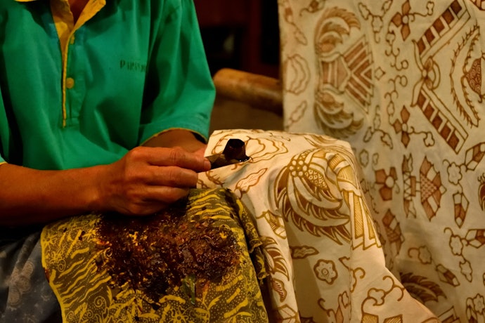 Periksa kain batiknya: Batik print, batik cap, atau batik tulis