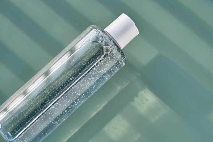 Utamakan memilih produk dengan klaim "alcohol free" dan tidak mengandung ethanol