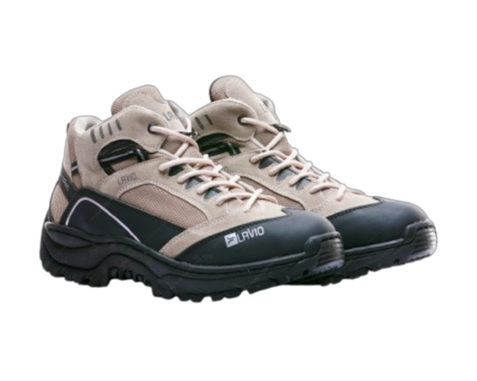 Pekerja lapangan atau pabrik bisa memilih safety boots dari Lavio