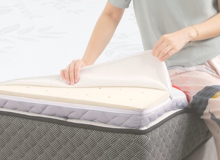 Agar mudah dibersihkan, utamakan topper dengan removable cover