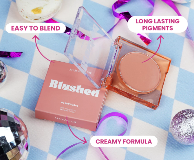 Pilih blush on tipe cream untuk hasil yang lebih tahan lama