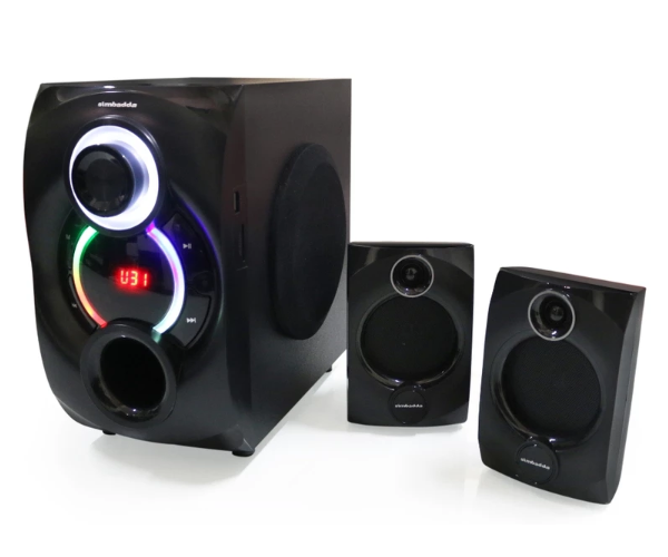 Khusus hiburan di rumah, utamakan speaker dengan subwoofer atau woofer berukuran minimal 8 inch agar basnya terasa