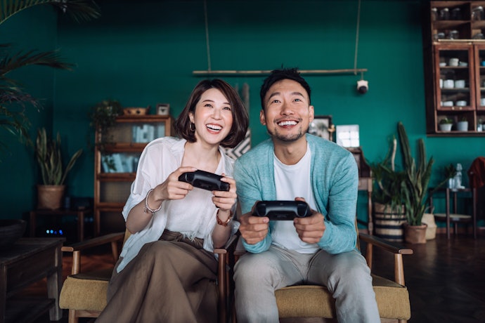 Jika Anda memiliki banyak game lama, cek ketersediaan fitur Backward Compatibility